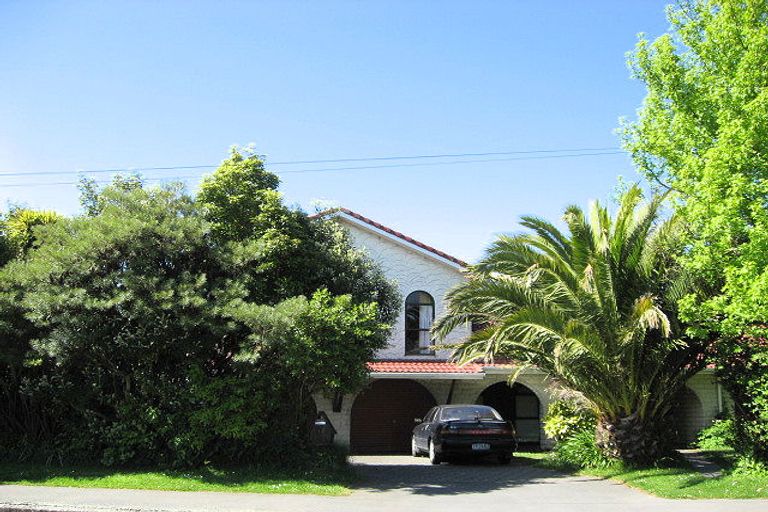 Photo of property in 27 Woodford Terrace, Ilam, Christchurch, 8053