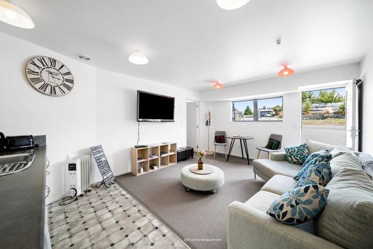 Photo of property in 8 Invincible Drive, Glenorchy, 9372