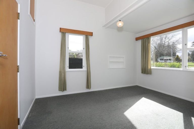 Photo of property in 11 Follett Street, Marton, 4710