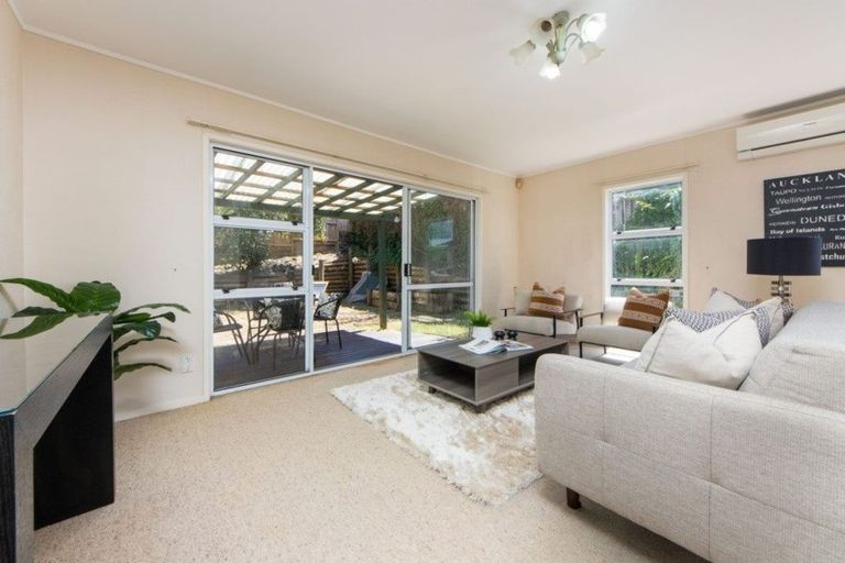 Photo of property in 1/23 Mahara Avenue, Birkenhead, Auckland, 0626