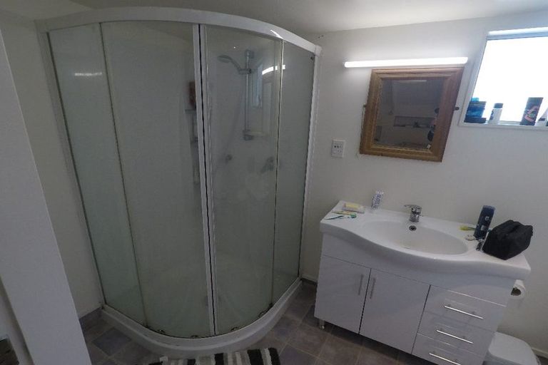 Photo of property in 123a Glenmore Street, Kelburn, Wellington, 6012