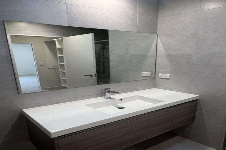 Photo of property in 39 Matairangi Avenue, Totara Heights, Auckland, 2105