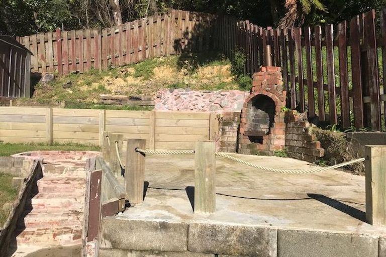 Photo of property in 7a Rondane Place, Tirohanga, Lower Hutt, 5010