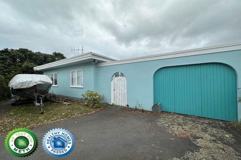 Photo of property in 15 Karaka Grove, Raumati Beach, Paraparaumu, 5032