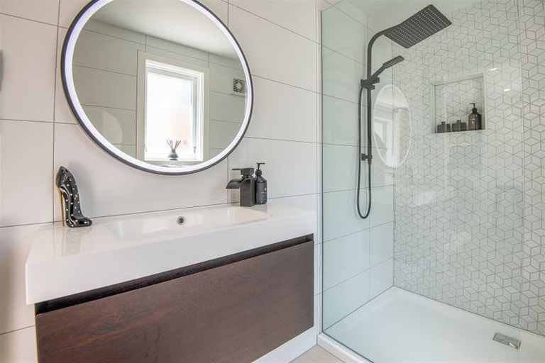 Photo of property in 9/310 River Road, Claudelands, Hamilton, 3214