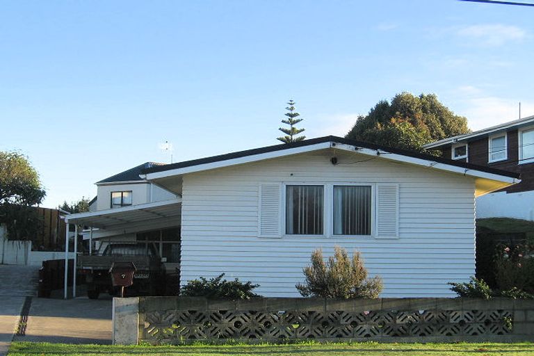 Photo of property in 7b Gray Avenue, Paraparaumu Beach, Paraparaumu, 5032