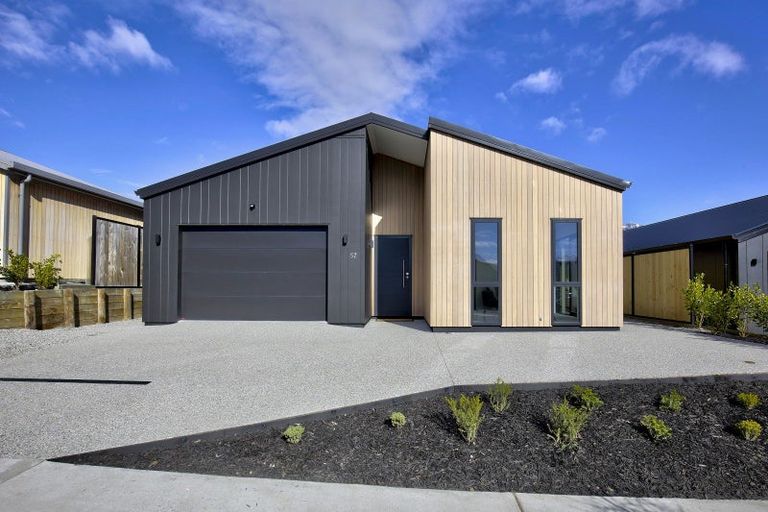 Photo of property in 57 Shepherd Road, Jacks Point, Queenstown, 9371