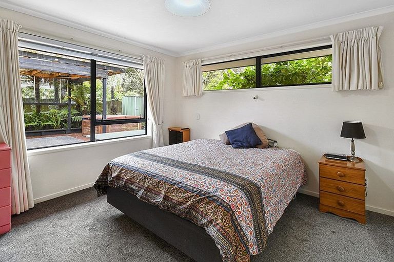 Photo of property in 13a Collie Street, Hillpark, Auckland, 2102