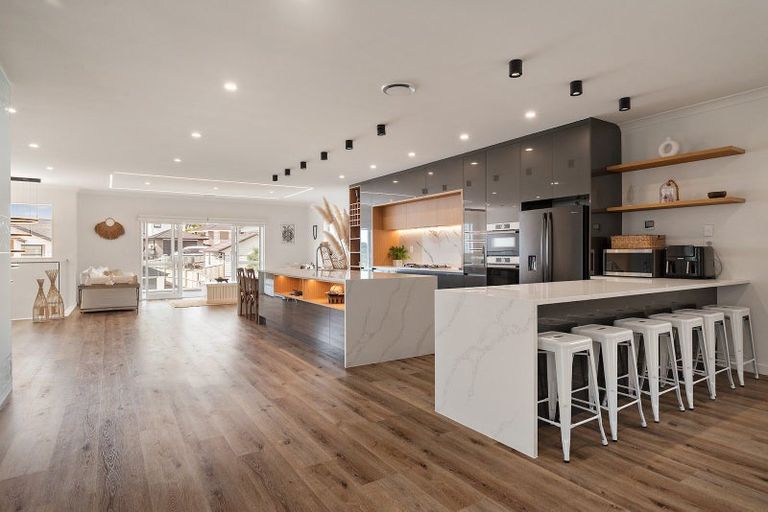 Photo of property in 35 Pacific Heights Road, Orewa, 0931