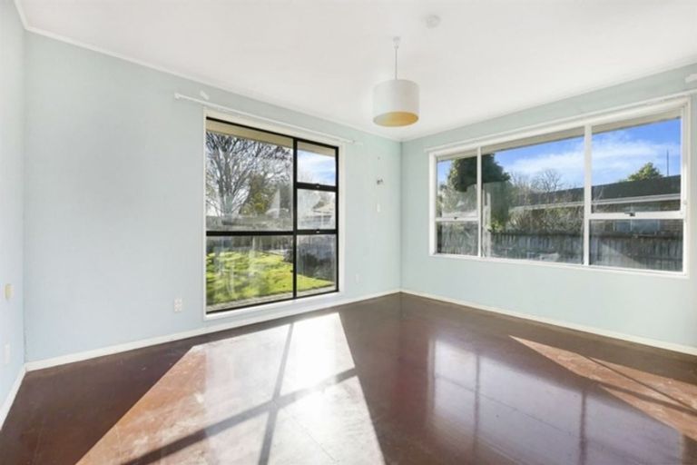 Photo of property in 47 Wainoni Road, Wainoni, Christchurch, 8061
