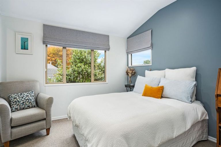 Photo of property in 30 Centaurus Road, Cashmere, Christchurch, 8022