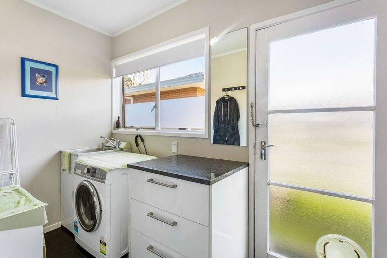 Photo of property in 1/6 Manuka Street, Orewa, 0931