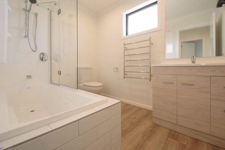 Photo of property in 34a-b Stratford Drive, Mount Pisa, Cromwell, 9383