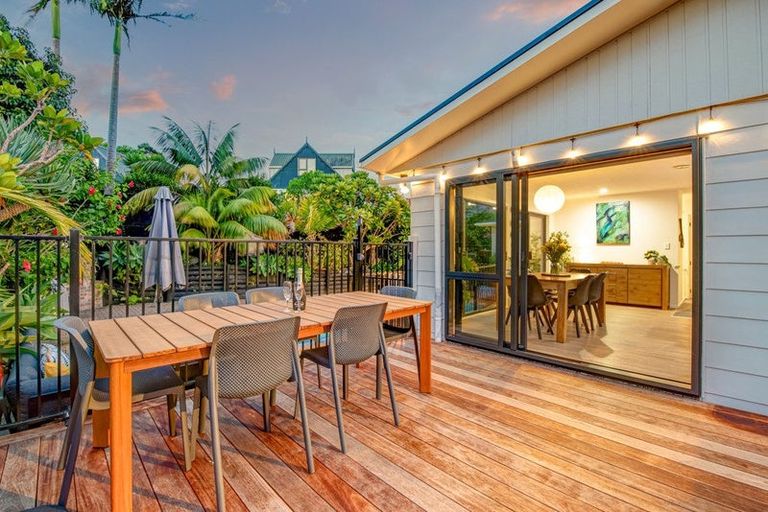 Photo of property in 4 Onepu Lane, Manly, Whangaparaoa, 0930