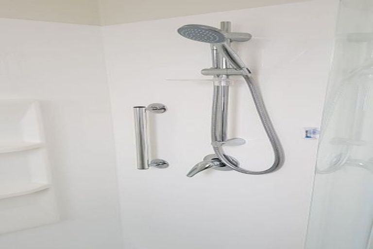 Photo of property in 38a Sunnynook Road, Sunnynook, Auckland, 0620