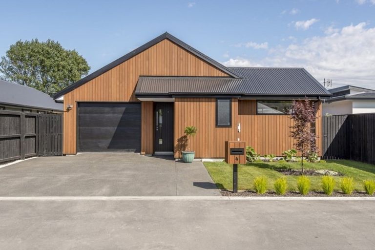 Photo of property in 4 Leyland Lane, Halswell, Christchurch, 8025