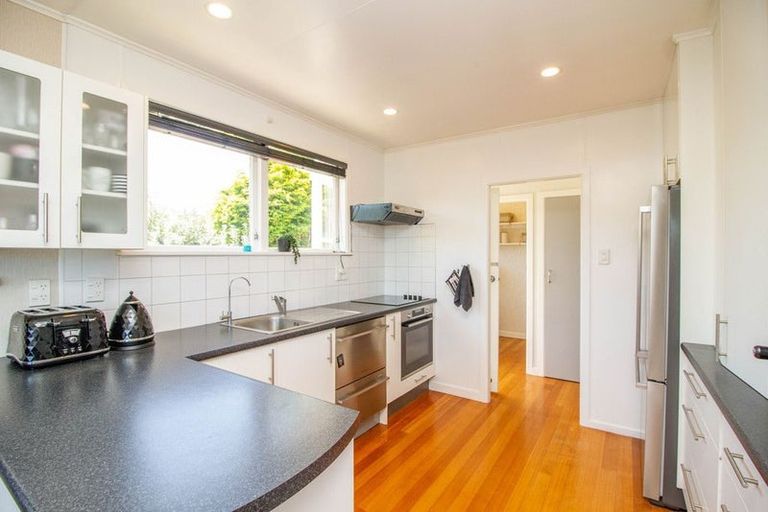 Photo of property in 20 Vista Grove, Kelson, Lower Hutt, 5010