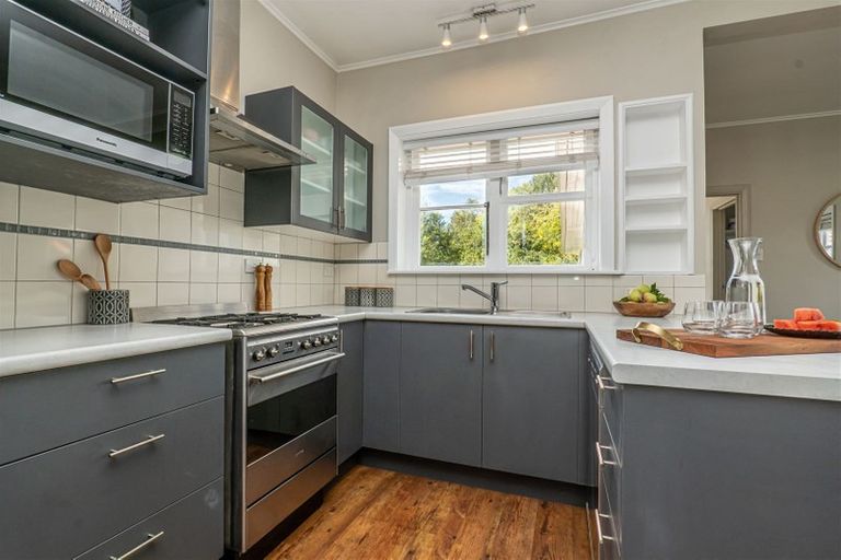 Photo of property in 8 Bard Street, Somerfield, Christchurch, 8024