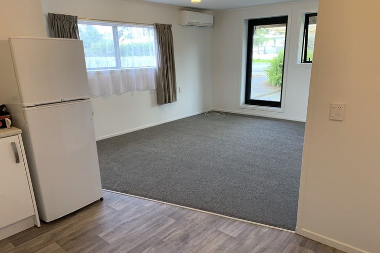 Photo of property in 2/108 Portage Road, New Lynn, Auckland, 0600