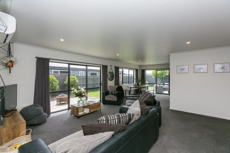 Photo of property in 18 Coby Sydney Drive, Bell Block, New Plymouth, 4312