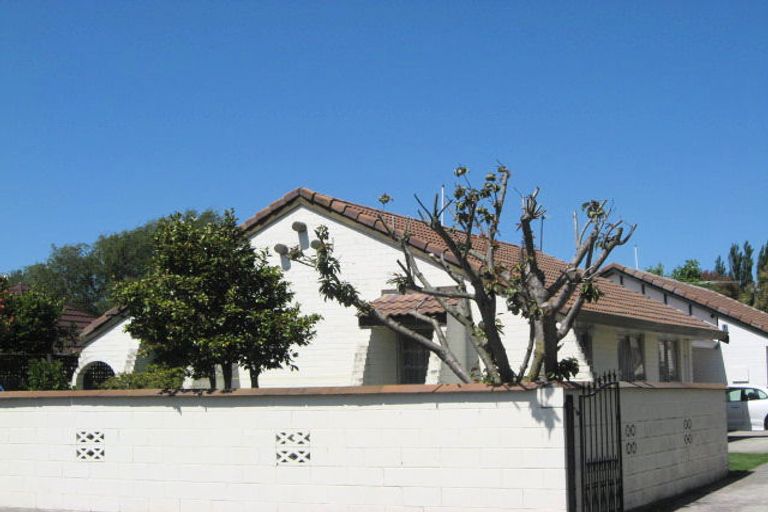 Photo of property in 2/18 Dunbarton Street, Redwood, Christchurch, 8051