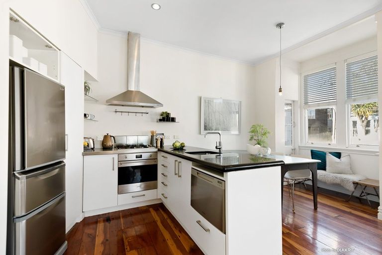 Photo of property in 9 Dawson Street, Berhampore, Wellington, 6023