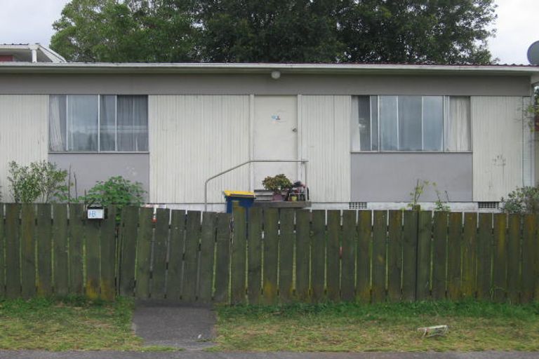 Photo of property in 1/1 Lingfield Street, Glenfield, Auckland, 0629