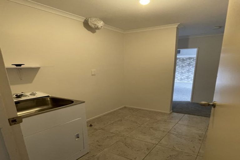 Photo of property in 24 Lili Chen Way, Mangere Bridge, Auckland, 2022