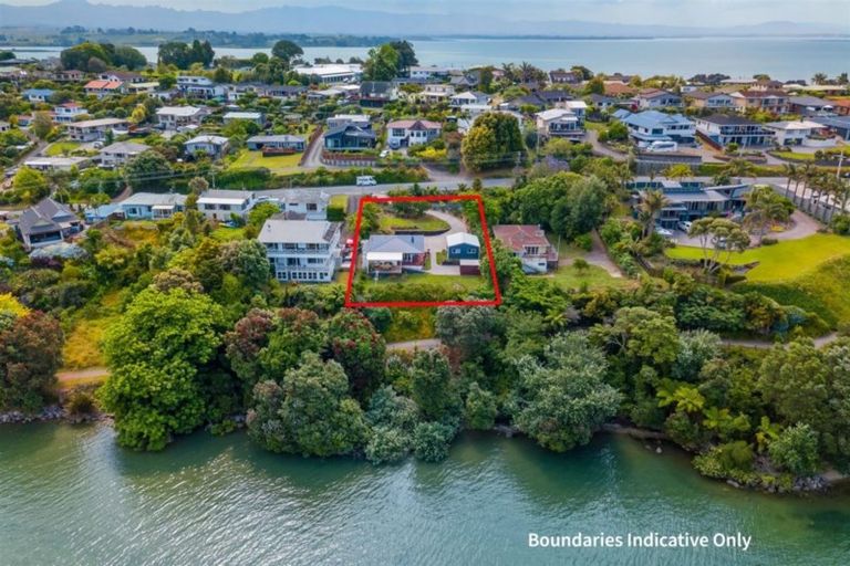Photo of property in 81 Omokoroa Road, Omokoroa, 3114