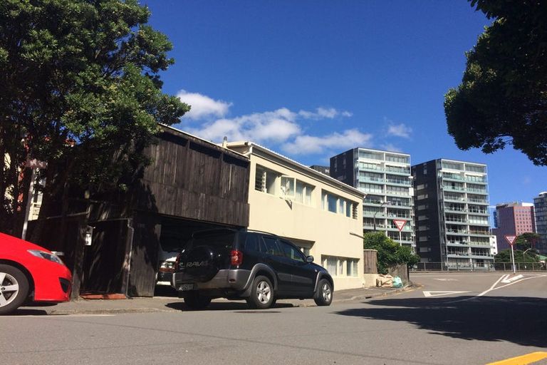 Photo of property in 1/29 Clifton Terrace, Kelburn, Wellington, 6012