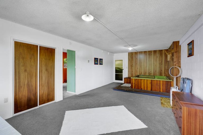 Photo of property in 39 Oberon Street, Stratford, 4332