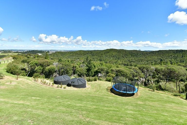 Photo of property in 240 Hillcrest Road, Wainui, 0931