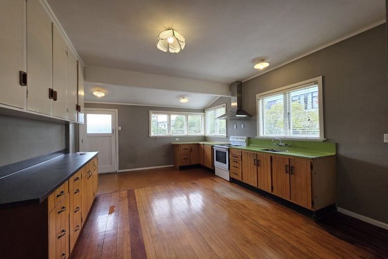 Photo of property in 1/395 Gloucester Street, Taradale, Napier, 4112