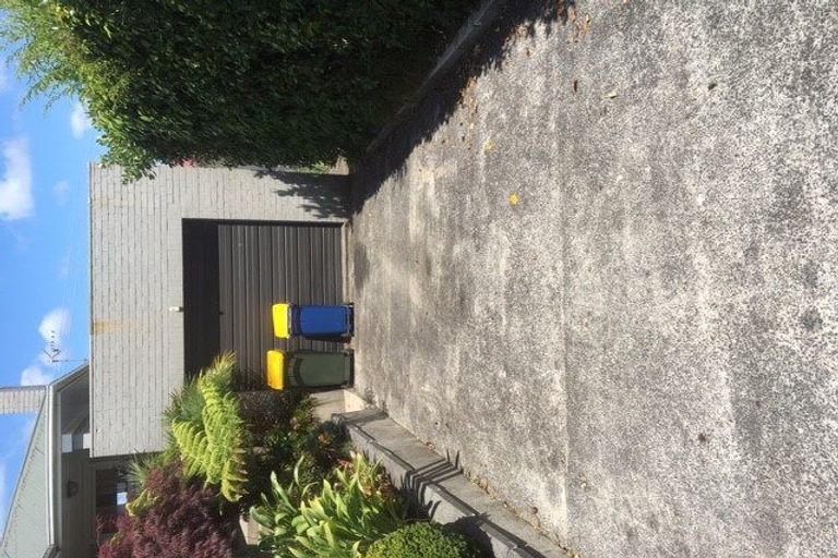 Photo of property in 75 Don Buck Road, Massey, Auckland, 0614