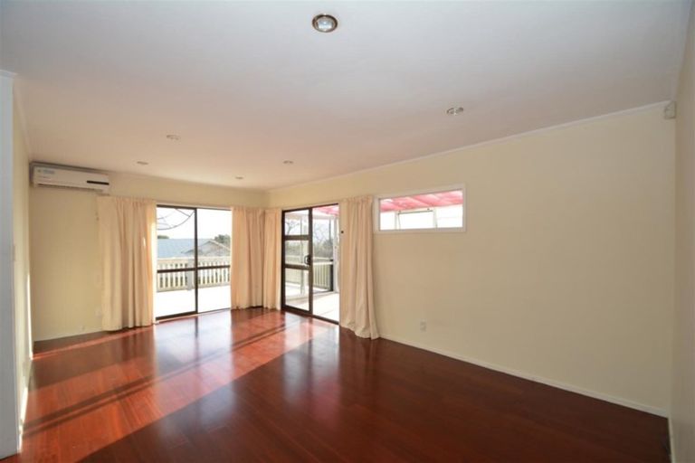 Photo of property in 56 Hollyford Drive, Clover Park, Auckland, 2105
