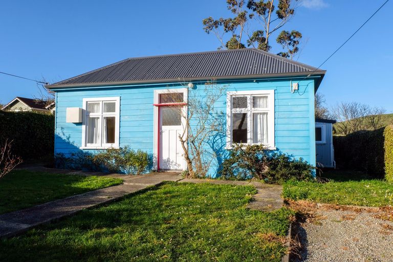 Photo of property in 23 Jessop Street, South Hill, Oamaru, 9400