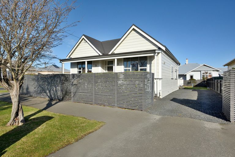 Photo of property in 16 Mills Street, Saint Kilda, Dunedin, 9012