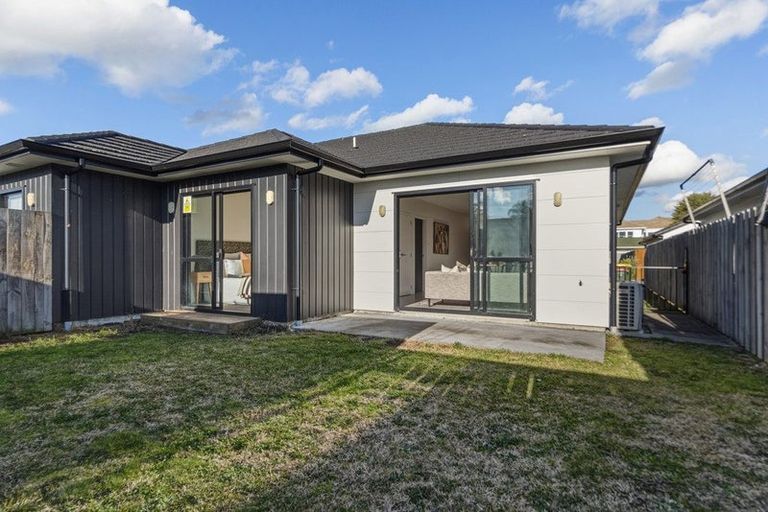 Photo of property in 3/18 Steele Road, Forest Lake, Hamilton, 3200