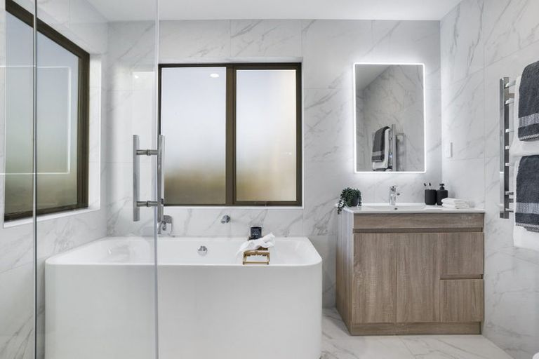 Photo of property in 168 Nile Road, Milford, Auckland, 0620