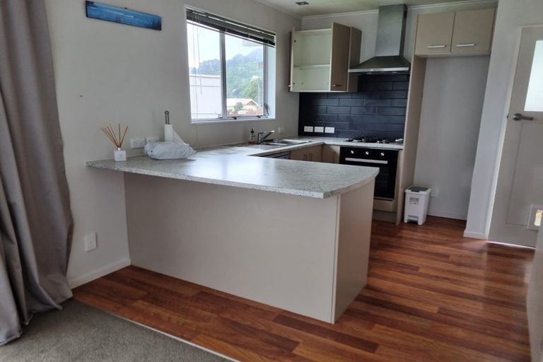 Photo of property in 6 Cluny Road, Plimmerton, Porirua, 5026