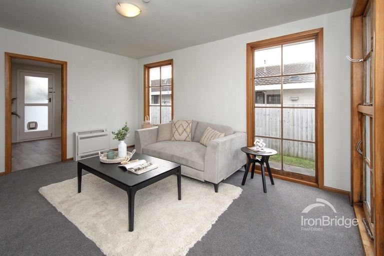 Photo of property in 2/493 Barbadoes Street, Edgeware, Christchurch, 8013