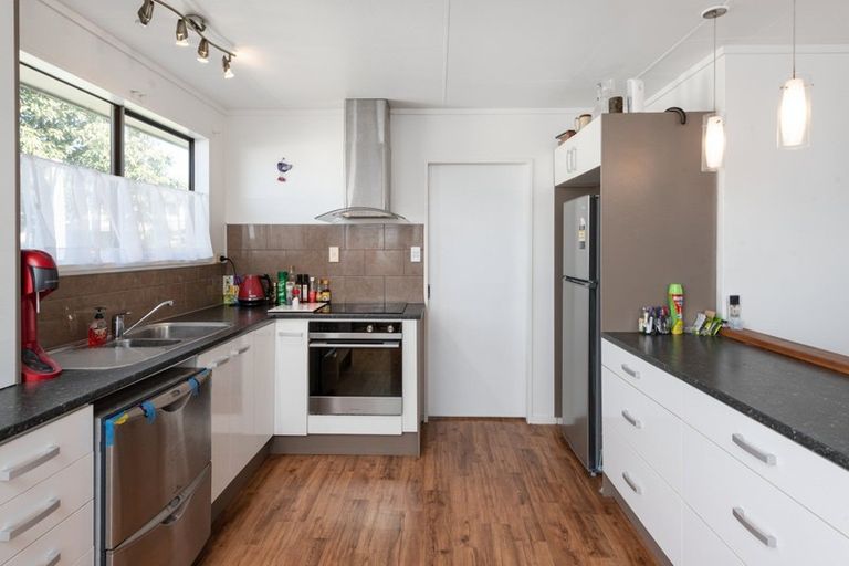 Photo of property in 44 Lagoon Place, Poike, Tauranga, 3112