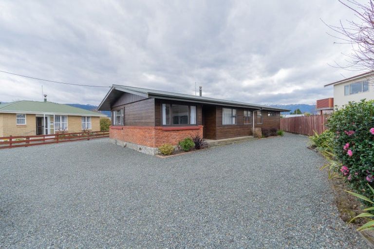 Photo of property in 213 Milford Road, Te Anau, 9600
