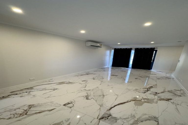 Photo of property in 21a Ventura Street, Mangere, Auckland, 2022