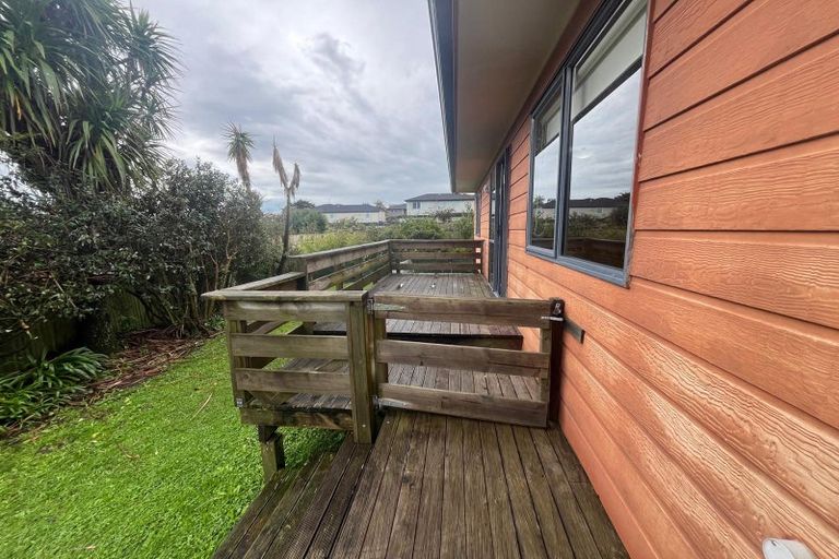 Photo of property in 143 Ridge Road, Howick, Auckland, 2014