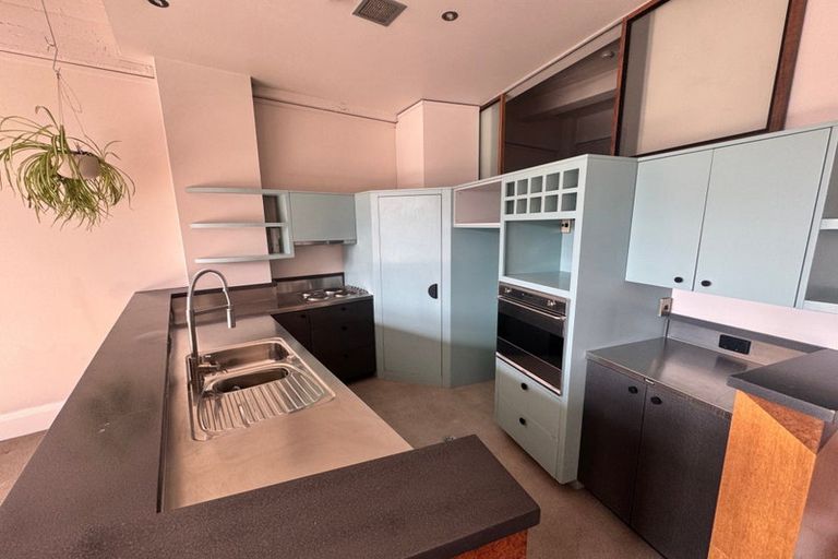 Photo of property in Dominion Apartments, 10/80 Victoria Street, Wellington Central, Wellington, 6011