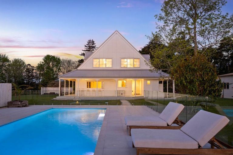 Photo of property in 161 Monument Road, Clevedon, 2582