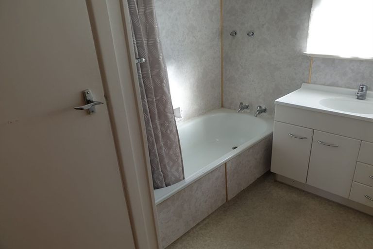 Photo of property in 52a Berkley Avenue, Hillcrest, Hamilton, 3216