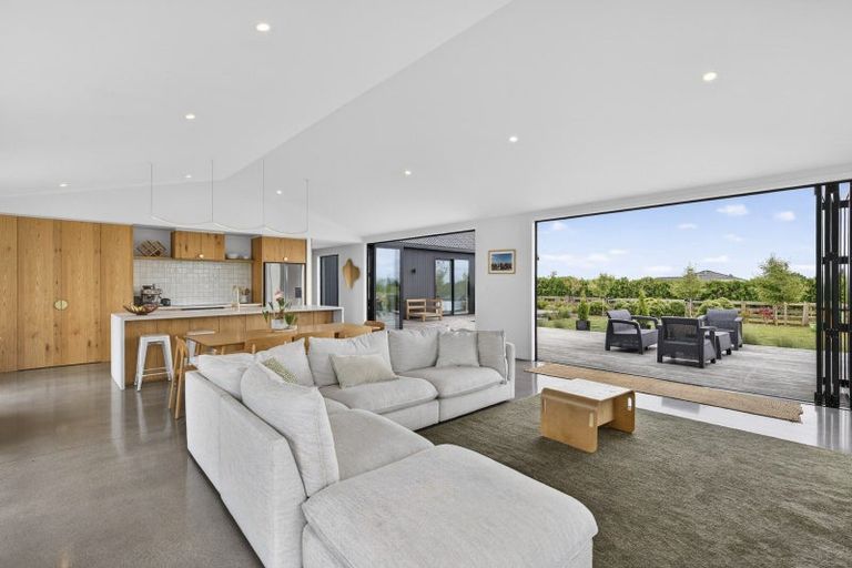 Photo of property in 589 Kent Road, Korito, New Plymouth, 4371