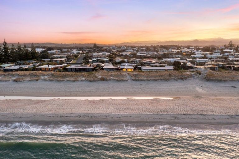 Photo of property in 19a Ruby Cove, Omaha, 0986